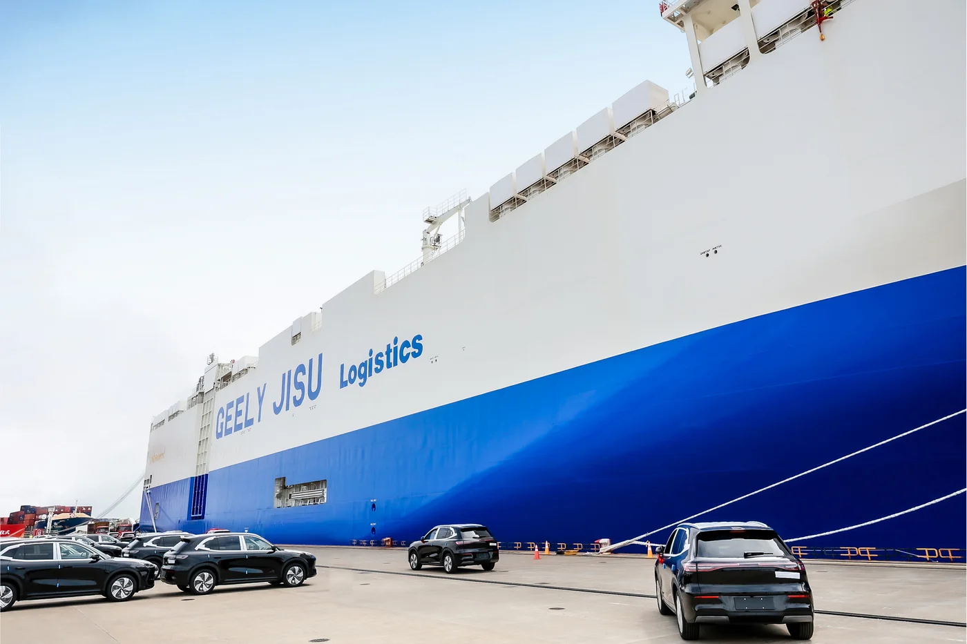 Geely Auto impulsa su red logística global con el buque ro-ro Jisu Glory zarpa hacia Europa